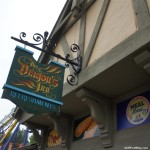 140719 Cedar Point Dragon's Inn Refreshments Sign