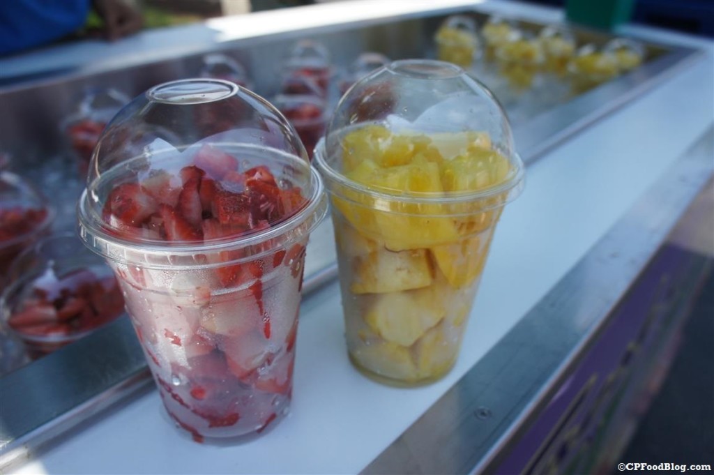 140628 Cedar Point Fresh Fruit Cart Strawberry or Pineapple