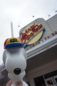 09-140719 Cedar Point Johnny Rockets Snoopy Souvenir Mug