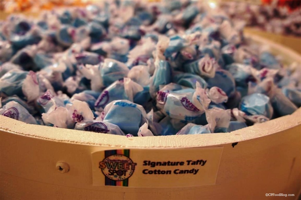 150508 Cedar Point Sweet Spot Cotton Candy Taffy
