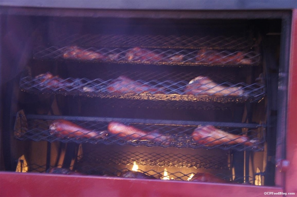 141125 Knott's Berry Farm Smoked Turkey Legs (2)