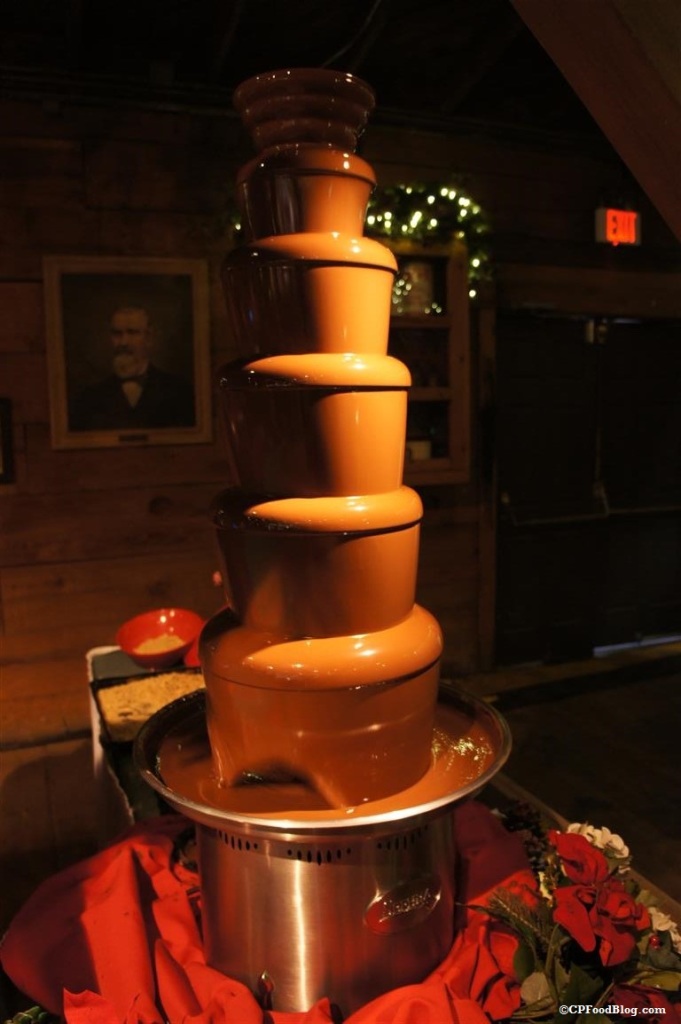 141125 Knott's Santa's Christmas Cabin Chocolate Fountain