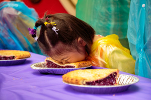 Knotts Pie Eating_1