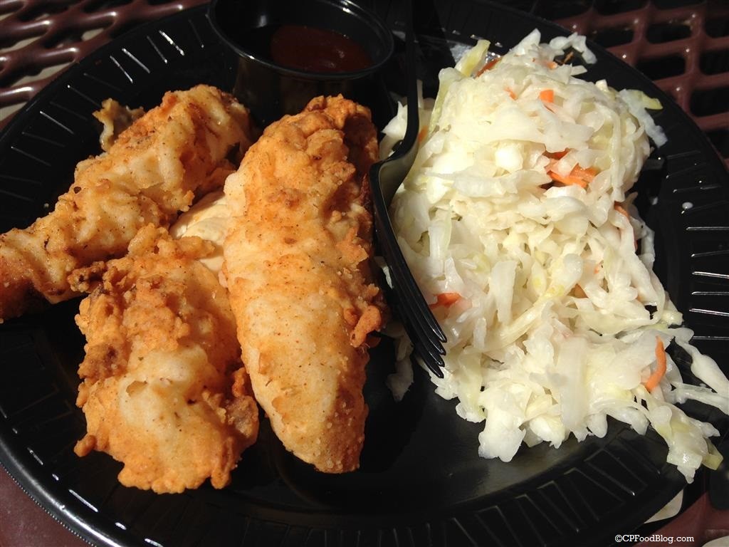 150906 Dorney Park Smokehouse BBQ Hand Breaded Chicken Tenders with Coleslaw