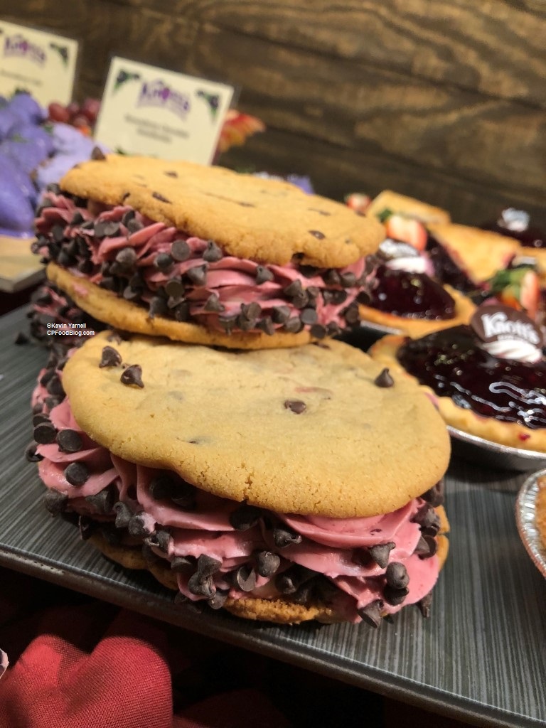 2019 Knott's Berry Farm Calico River Rapids - CP Food Blog
