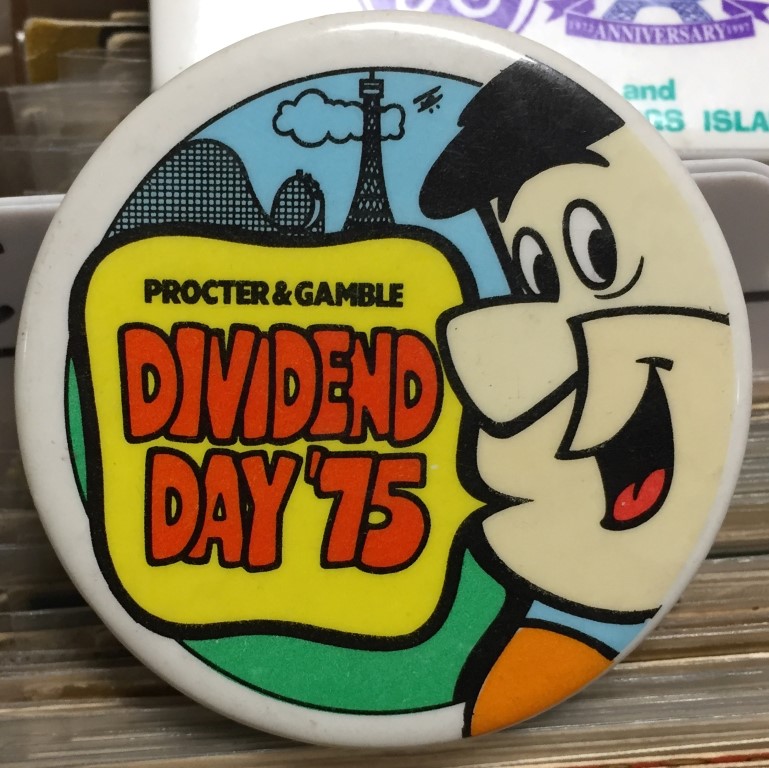 Kings Island Procter & Gamble Dividend Days Buttons - CP Food Blog