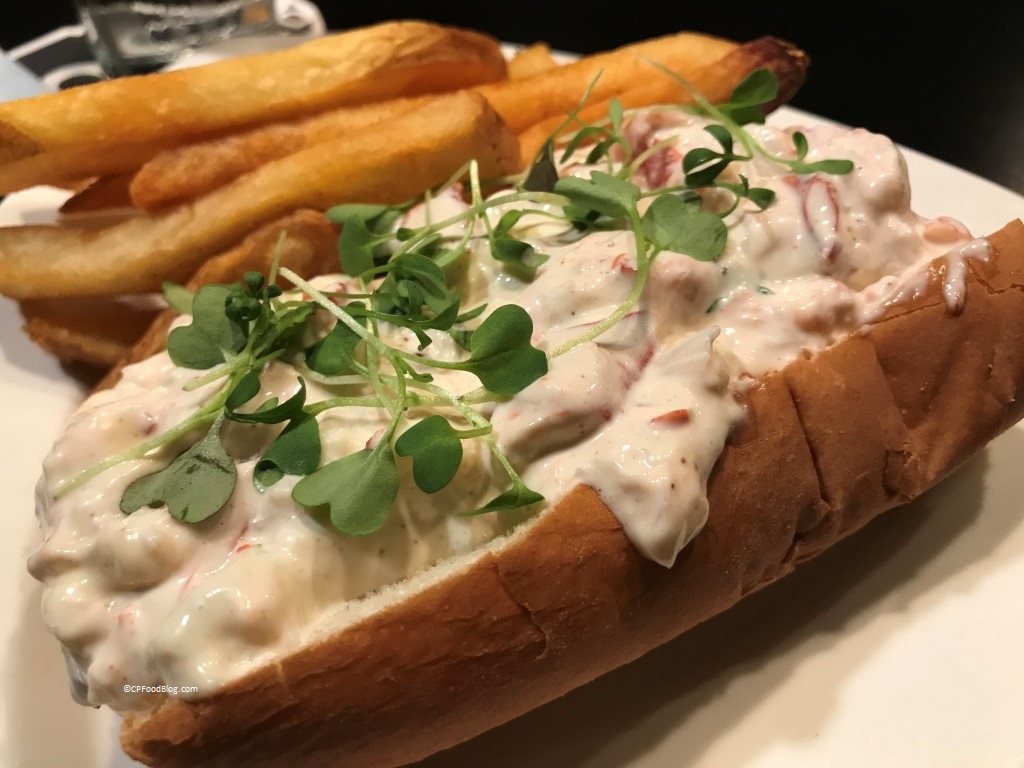 Review: Cedar Point Bay Harbor Maine Lobster Roll - CP Food Blog