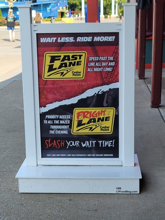 Cedar Point Fast Lane Sign ©BK